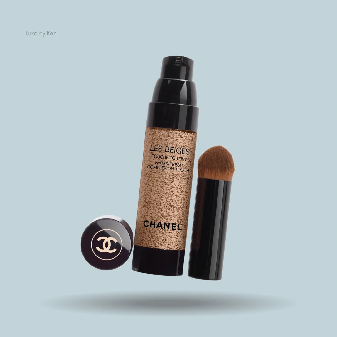 CHANEL
LES BEIGES WATER-FRESH COMPLEXION TOUCH
Even – Illuminate – Hydrate 20ml
