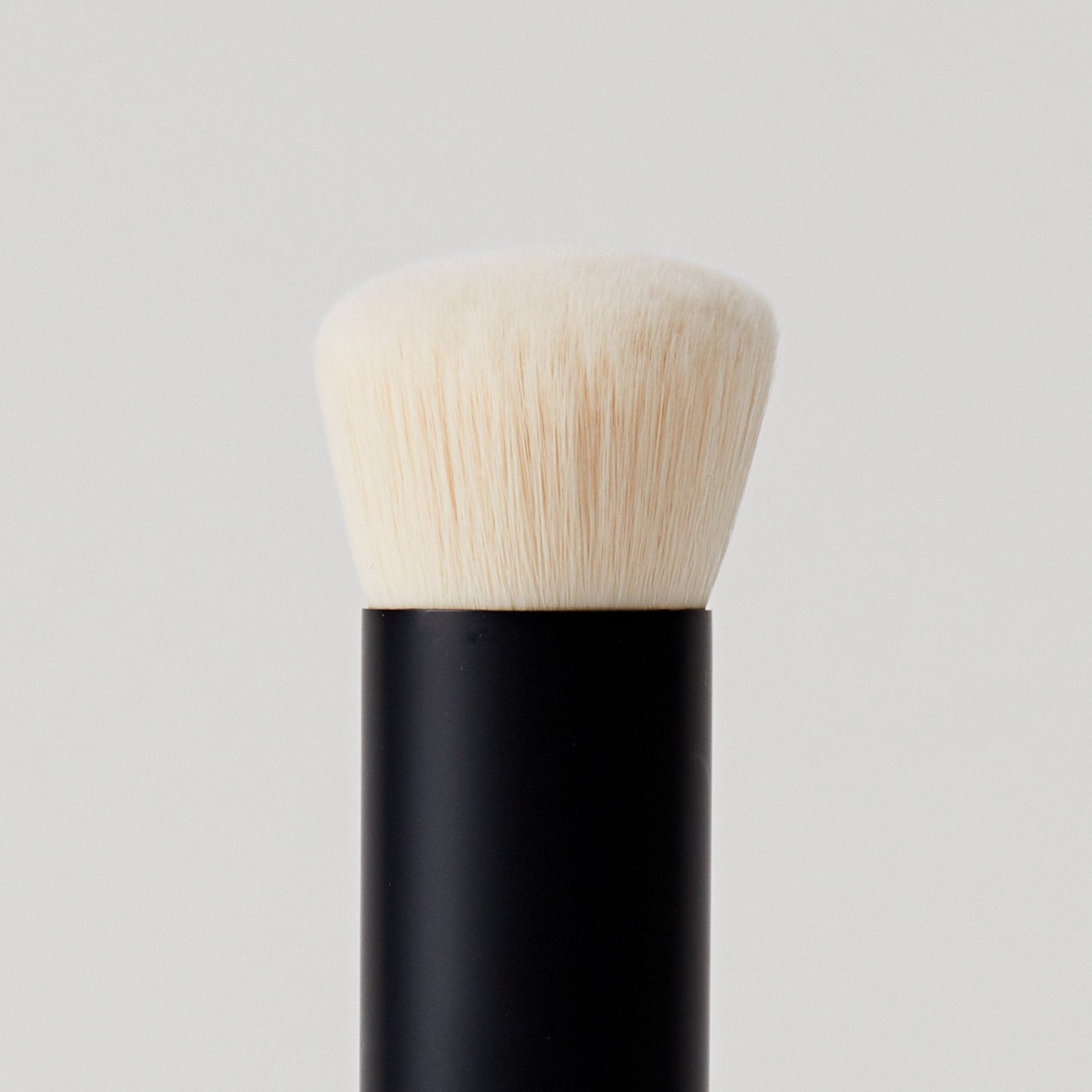 Merit Beauty Brush No.1 Blending Brush