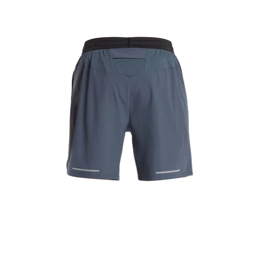 Back view of men's Speed 7" Shorts in dark blue, featuring a comfortable waistband and reflective details for enhanced visibility.