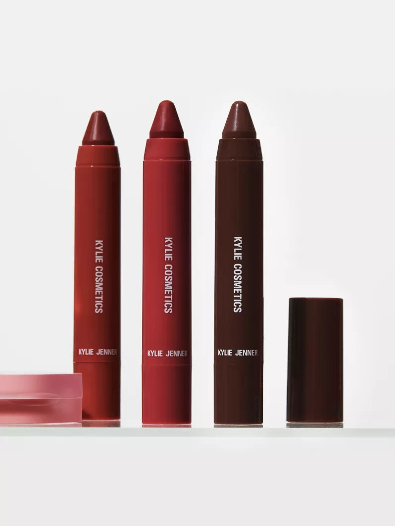 كايلي باي كايلي جينر قلم شفاه غير لامع