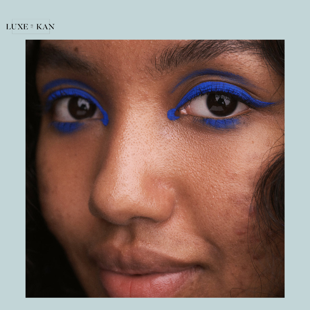 VIOLETTE FR yeux paint eyeshadow with blue shades