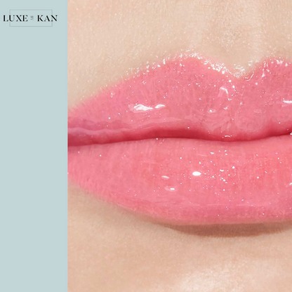 CHANEL
ROUGE COCO GLOSS
Moisturising Glossimer