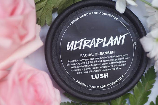 Lush Cosmetics Ultraplant
CLEANSER 45g