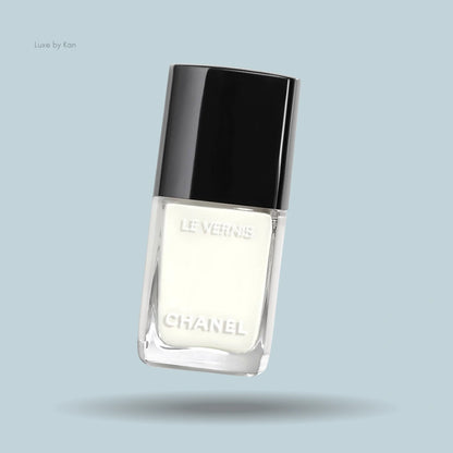 CHANEL
Le Vernis Nail Colour