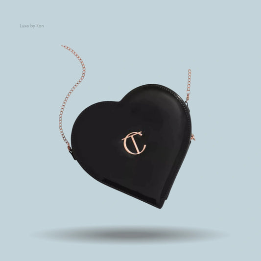CHARLOTTE TILBURY
Heart woven make-up bag