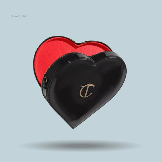 CHARLOTTE TILBURY
Heart woven make-up bag