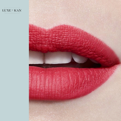 CHANEL
ROUGE ALLURE VELVET
Luminous Matte Lip Colour