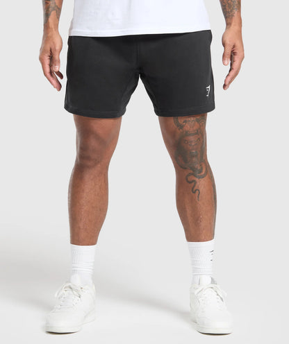 GYMSHARK MEN CREST SHORTS
Slim Fit