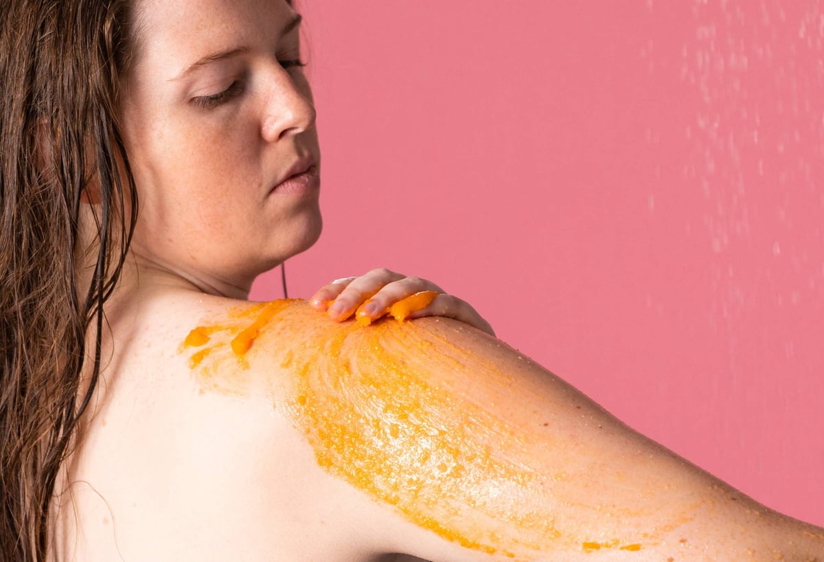 Lush Cosmetics Orange
Body Scrub