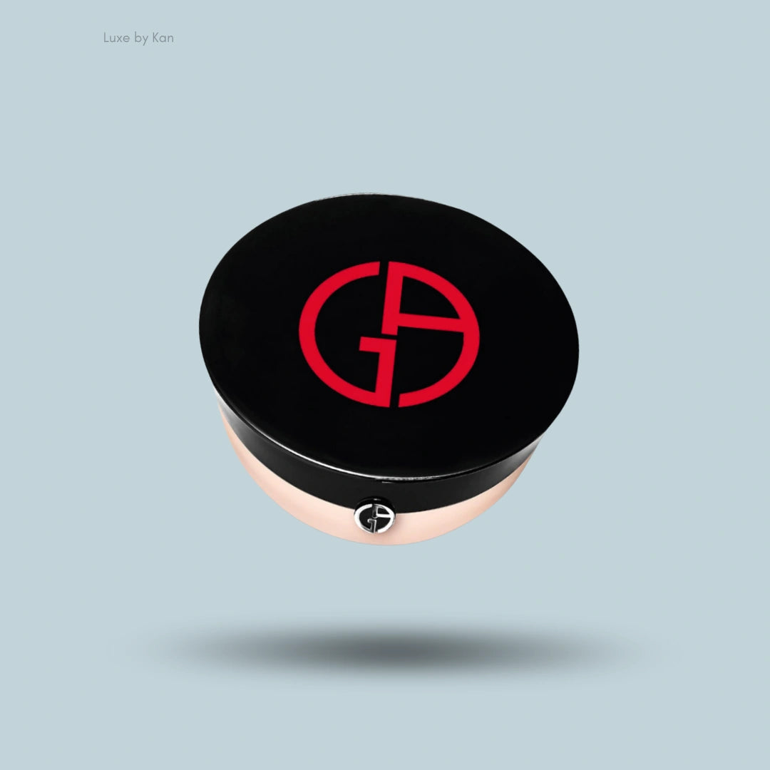 Giorgio Armani Power Fabric+ setting powder in black compact.