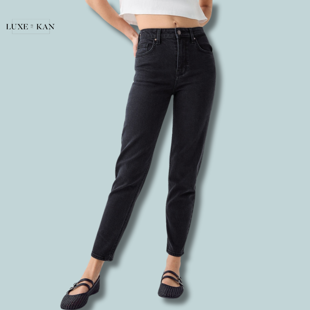 Bershka Slim fit comfort mom jeans Luxe by Kan