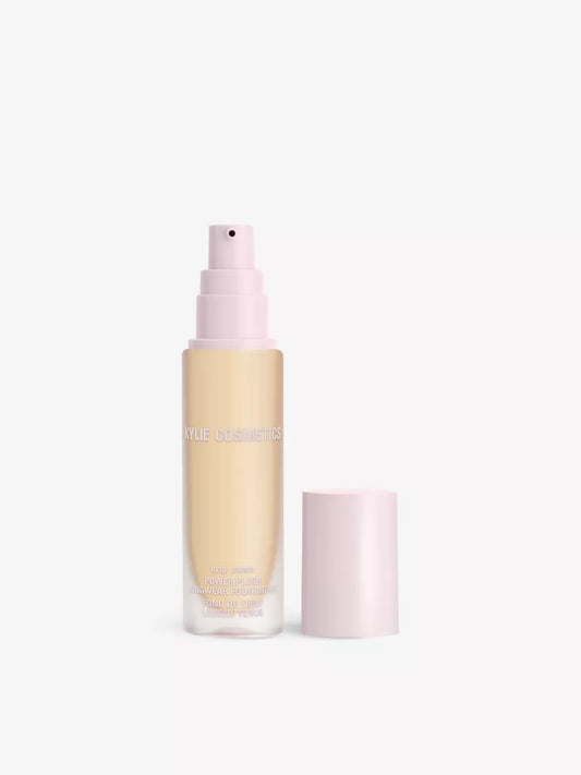 KYLIE BY KYLIE JENNER
Power Plush long-wear foundation 30ml