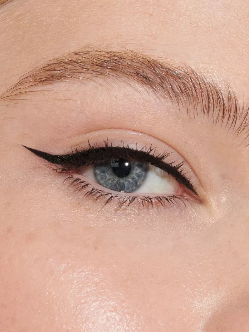 LISA ELDRIDGE BEAUTY
Kitten Flick liquid eyeliner 0.46ml