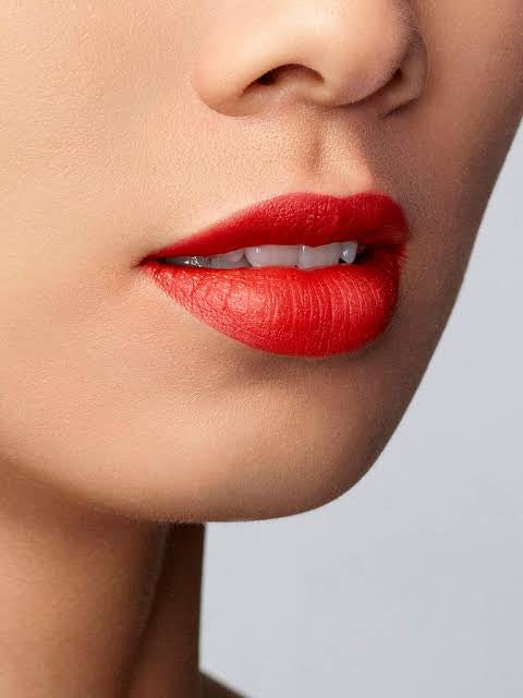 GIORGIO ARMANI LIP MAGNET IN SHADE SCARLET 304