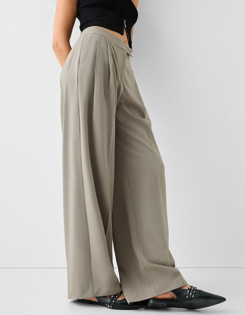 Bershka Relaxed-fit trousers with double darts