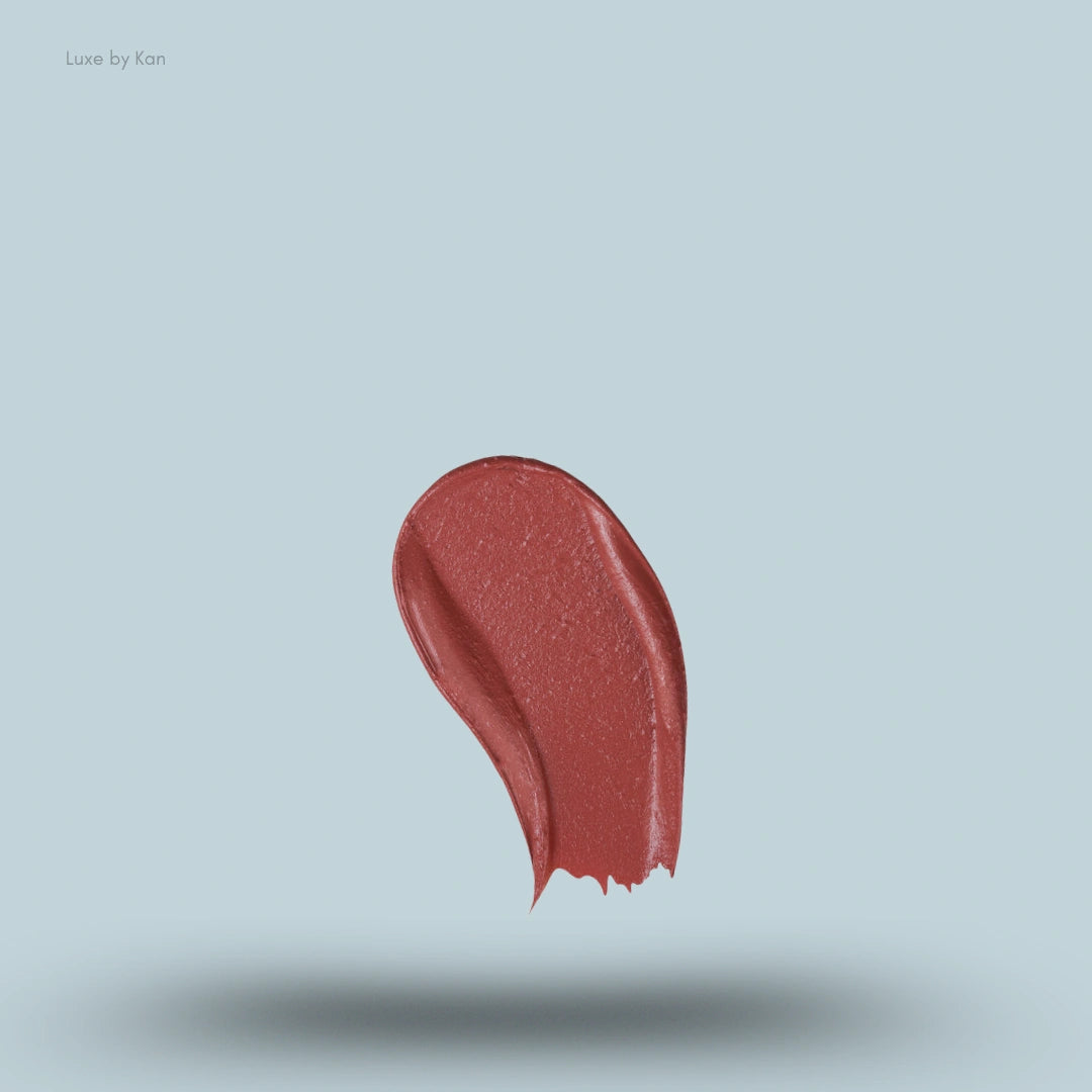 A swatch of the deep rosy-red shade "178 Lisa" from the Lisa Eldridge Rouge Experience Refillable Lipstick collection.