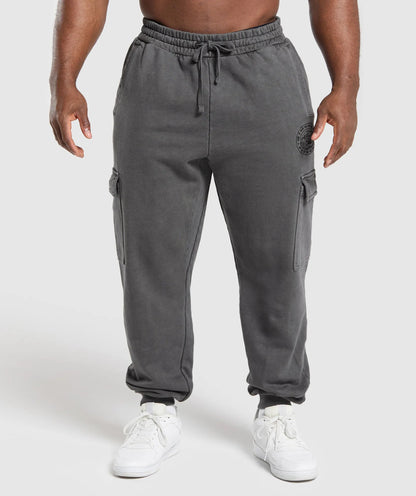 GYMSHARK MEN PREMIUM LEGACY CARGO PANTS
Oversized Fit