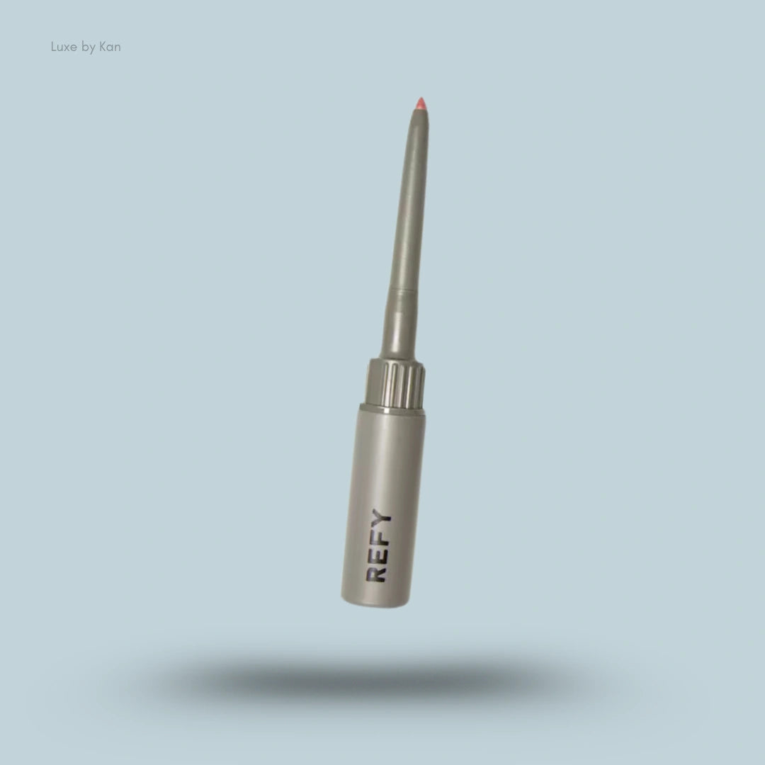 Refy Lip Sculpt with a light grey pencil and red tip.