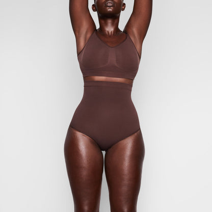 SKIMS SEAMLESS SCULPT HIGH- WAISTED BREIF