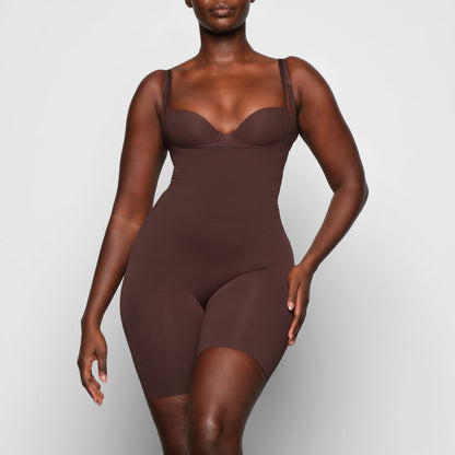 SKIMS SEAMLESS SCULPT BUTT ENHANCING OPEN BUST BODYSUIT