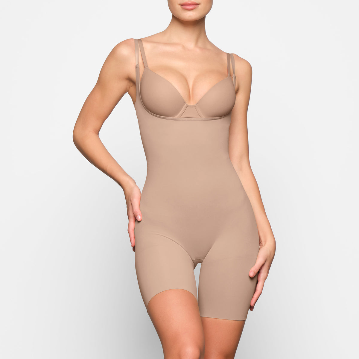 SKIMS SEAMLESS SCULPT BUTT ENHANCING OPEN BUST BODYSUIT