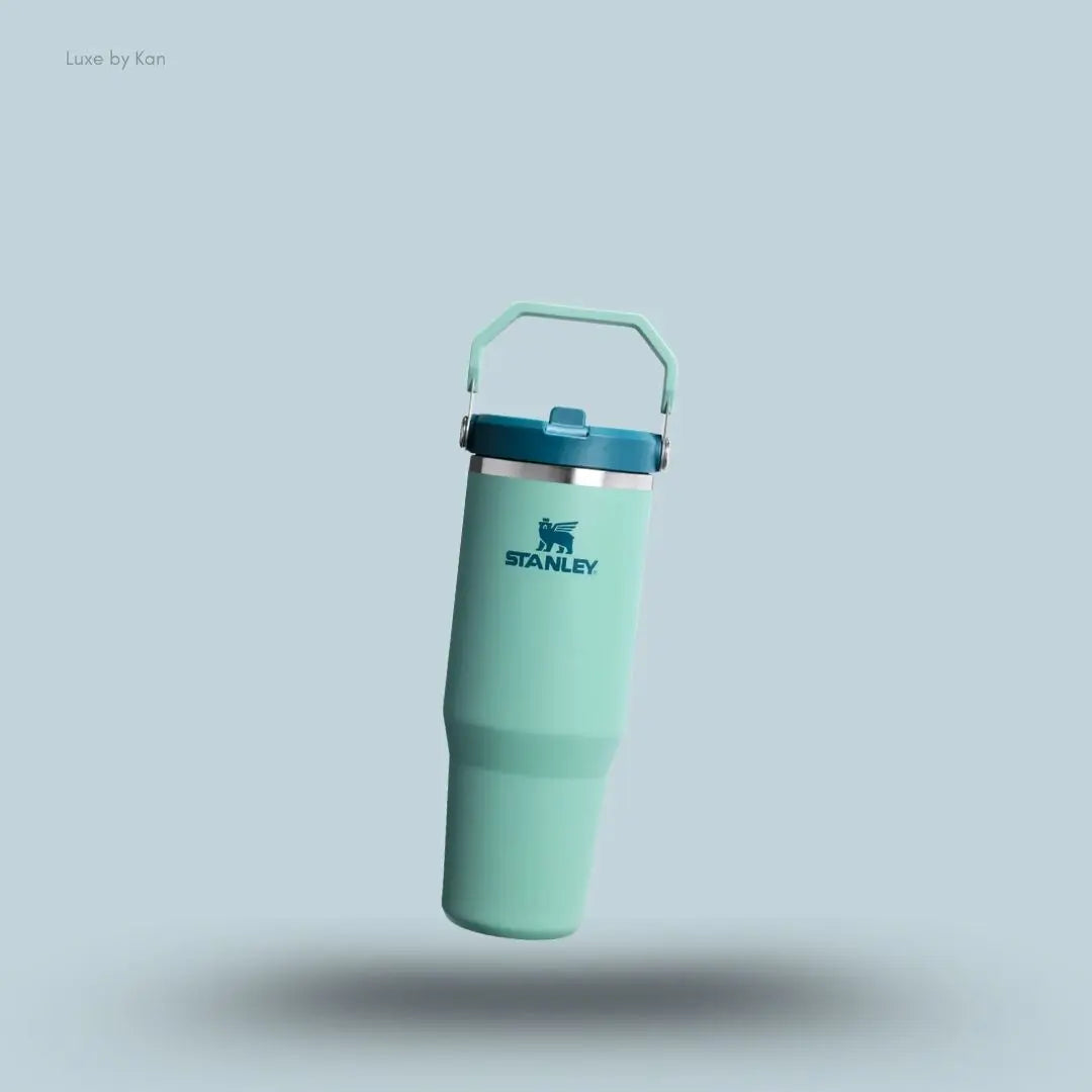 STANLEY ICEFLOW™ FLIP STRAW TUMBLER | 0.89L