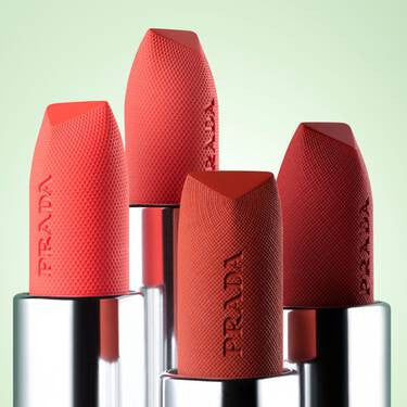 PRADA Soft Matte monochrome refillable lipstick 3.8g