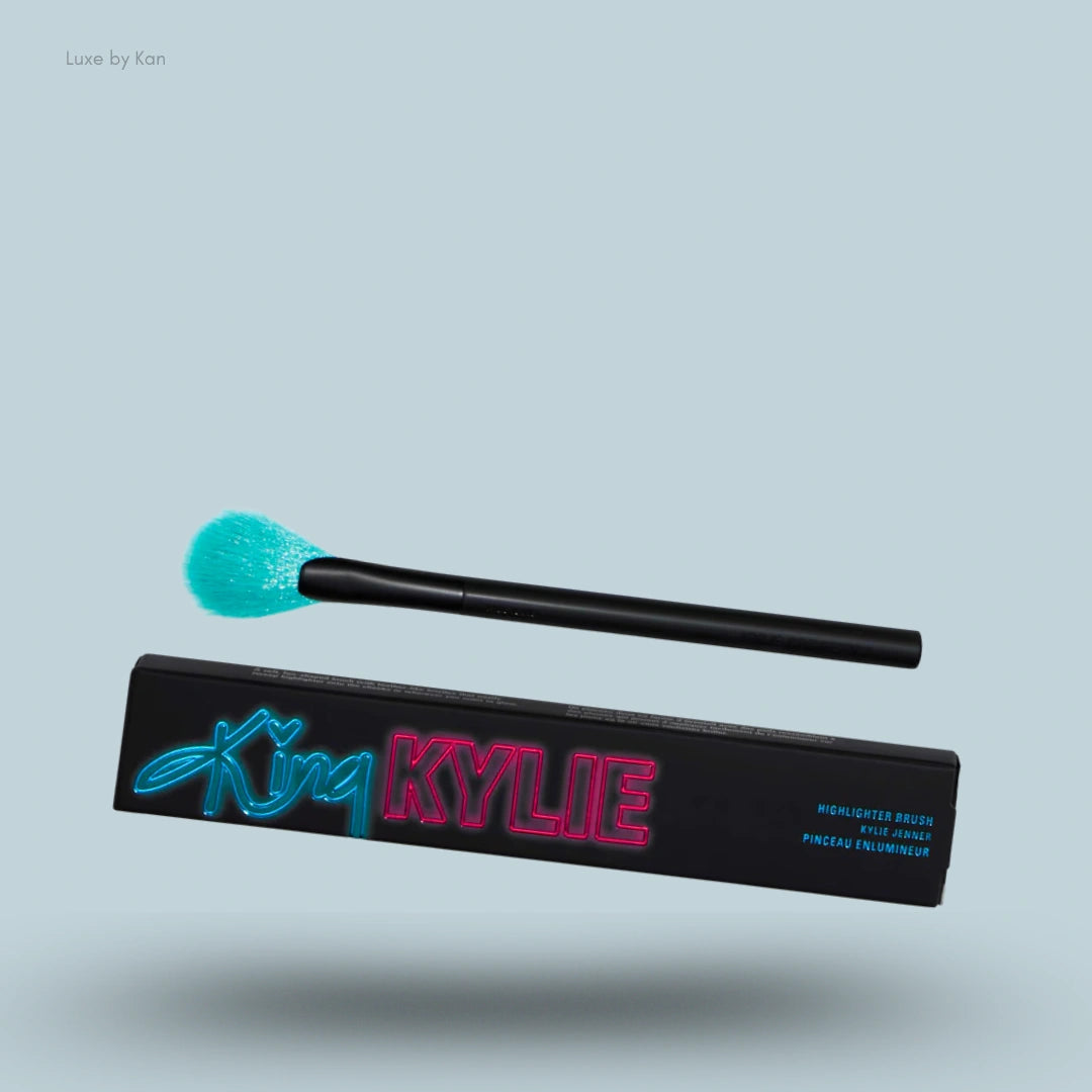 King Kylie Highlighter Brush
