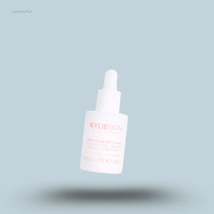 Kylie Cosmetics Niacinamide and Zinc Clarifying Serum bottle on blue background — LBK India